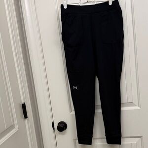 Under Armour Girls Black Jogger Pants Youth Medium, fitted Pockets